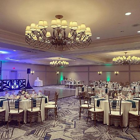 Crowne Plaza Hotel Philadelphia - King Of Prussia By Ihg Ngoại thất bức ảnh